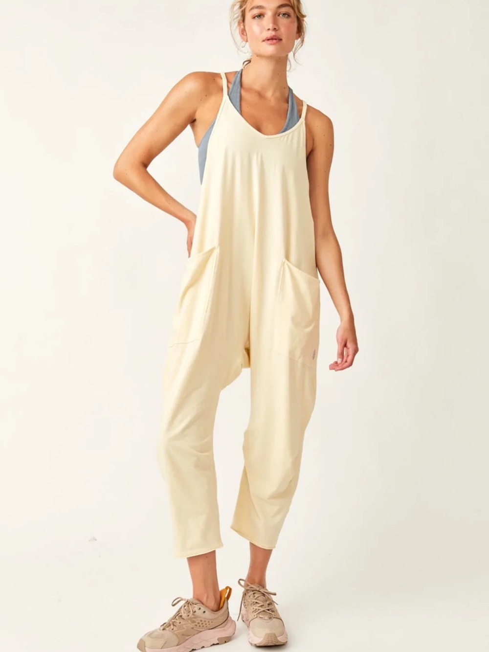Free People Cream Relaxed hot shot Jumpsuit with Pockets size medium m